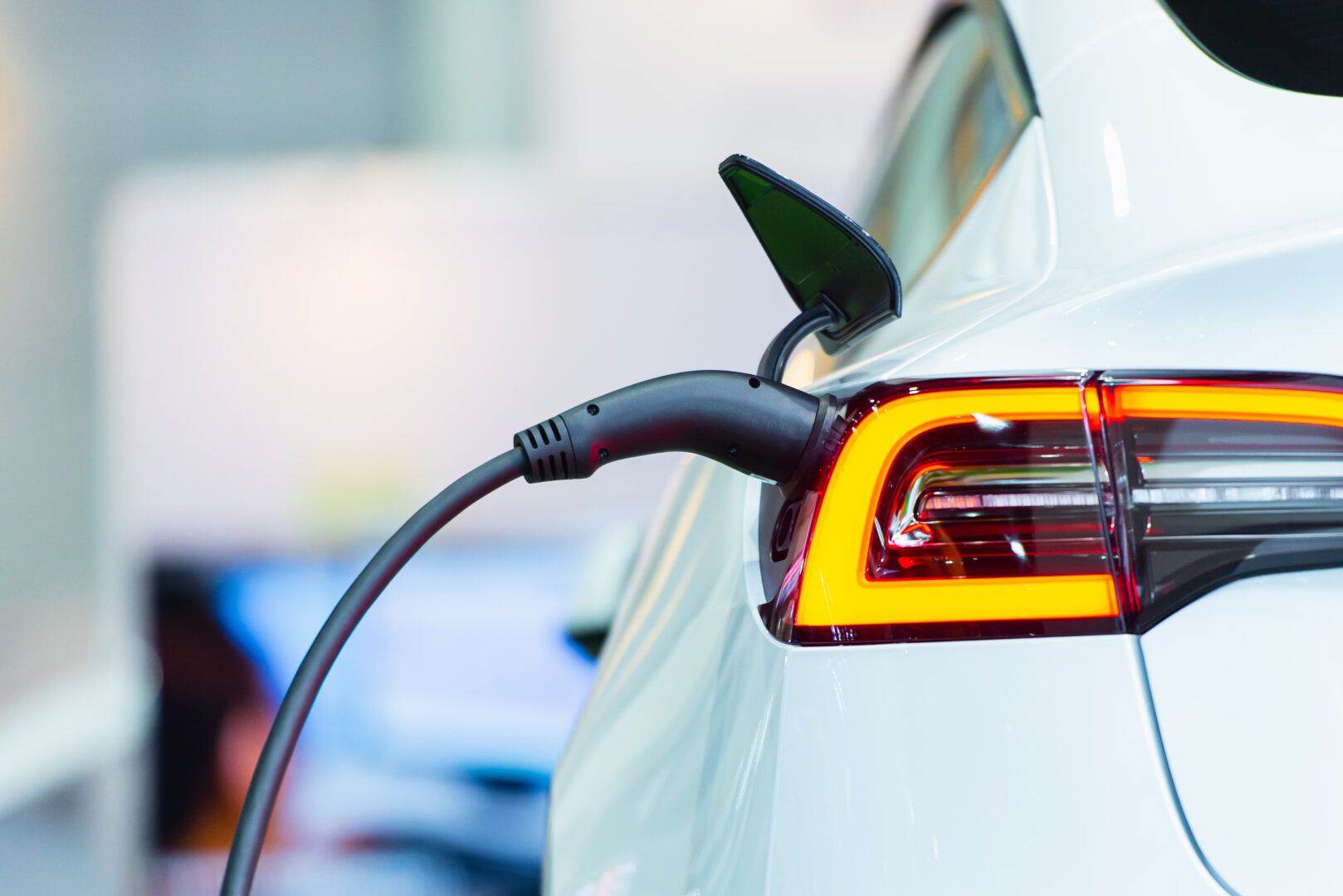 Elektromobilität und Steuern: Was Sie über die Versteuerung von Dienstwagen wissen müssen