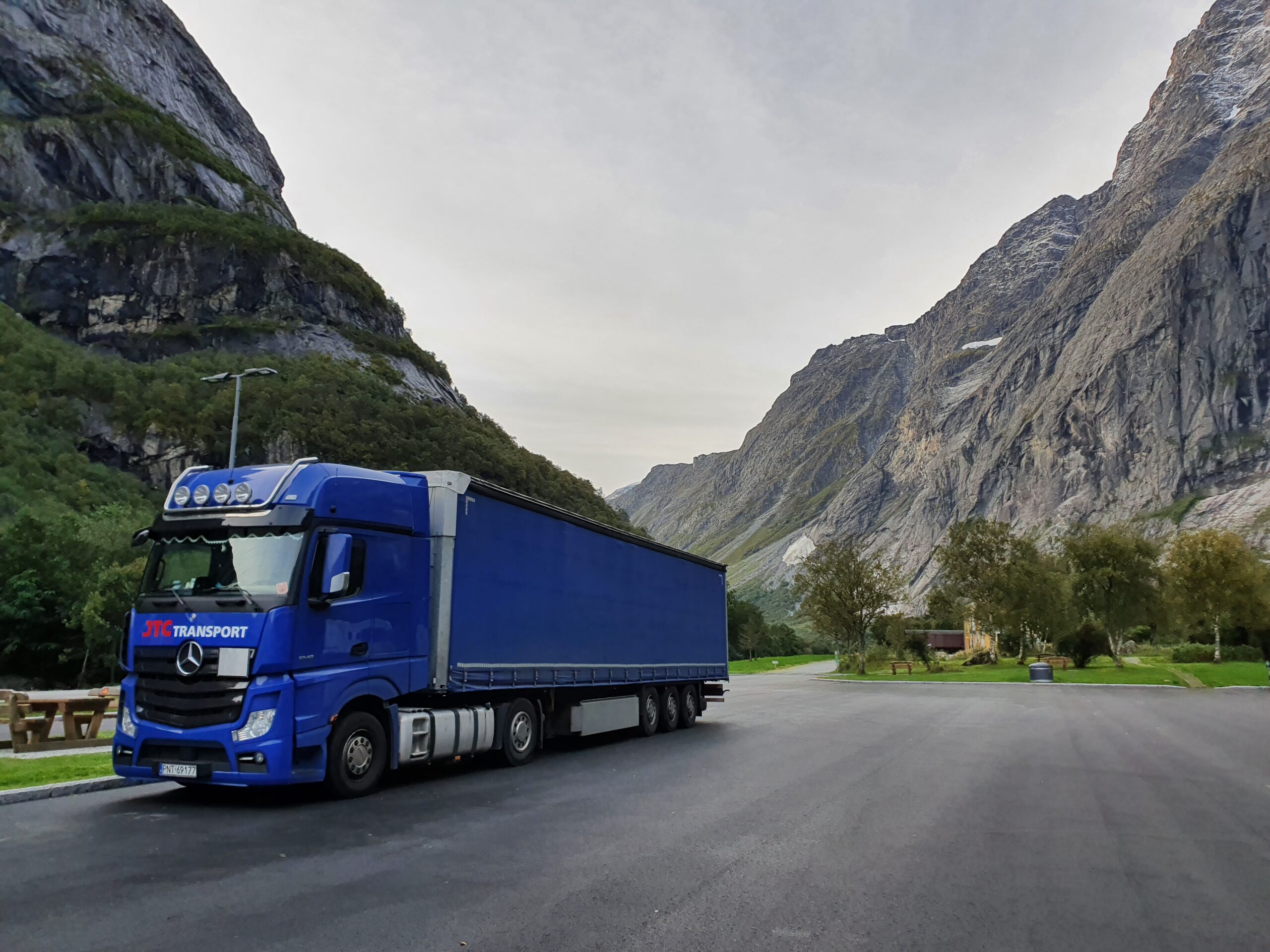 JTC Transport & Linqo:  skandinavische Logistik in ruhigen Fahrwassern