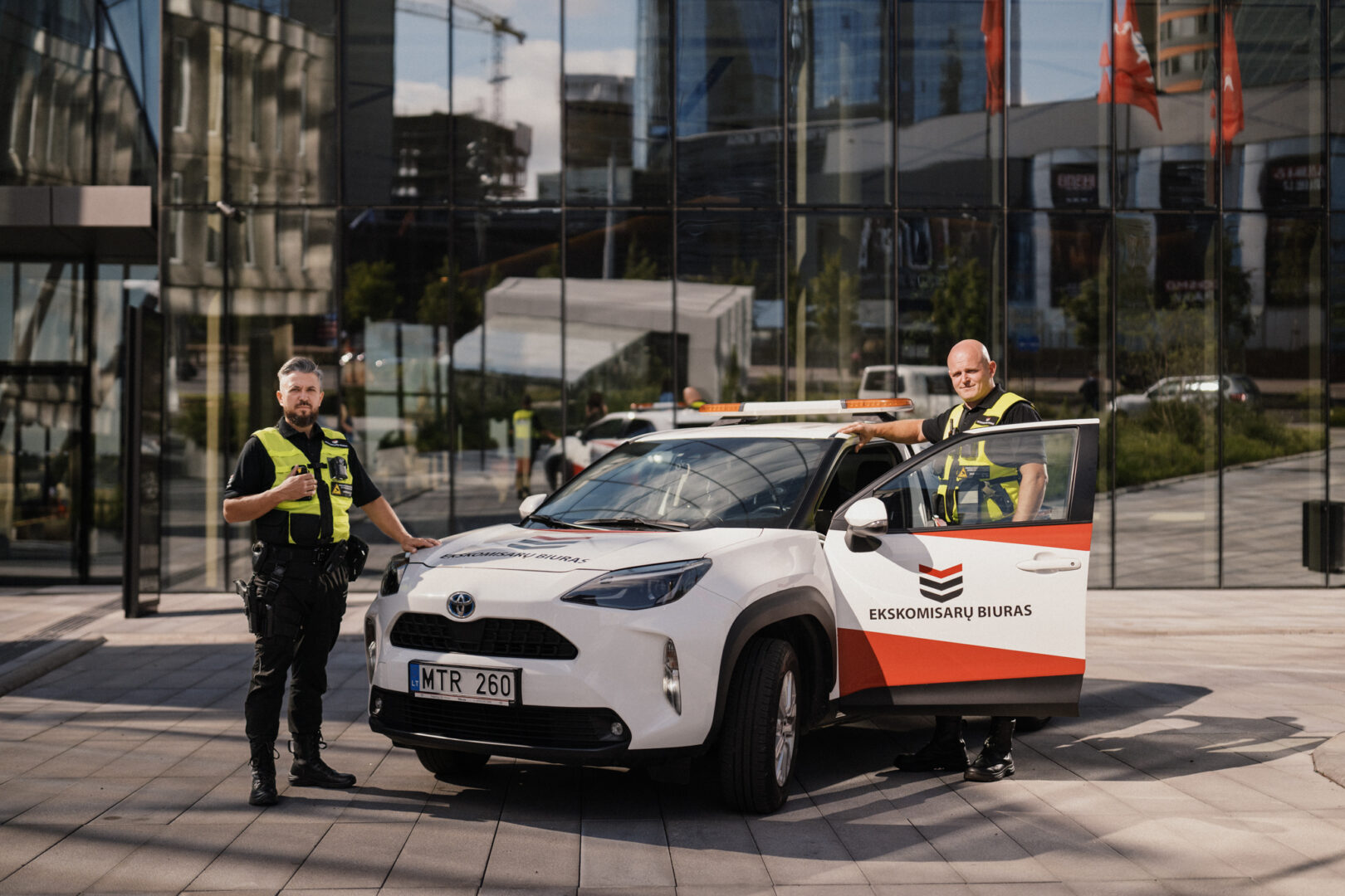 Ekskomisarų biuras & LINQO:  effizientere Verwaltung von Sicherheitsmaßnahmen
