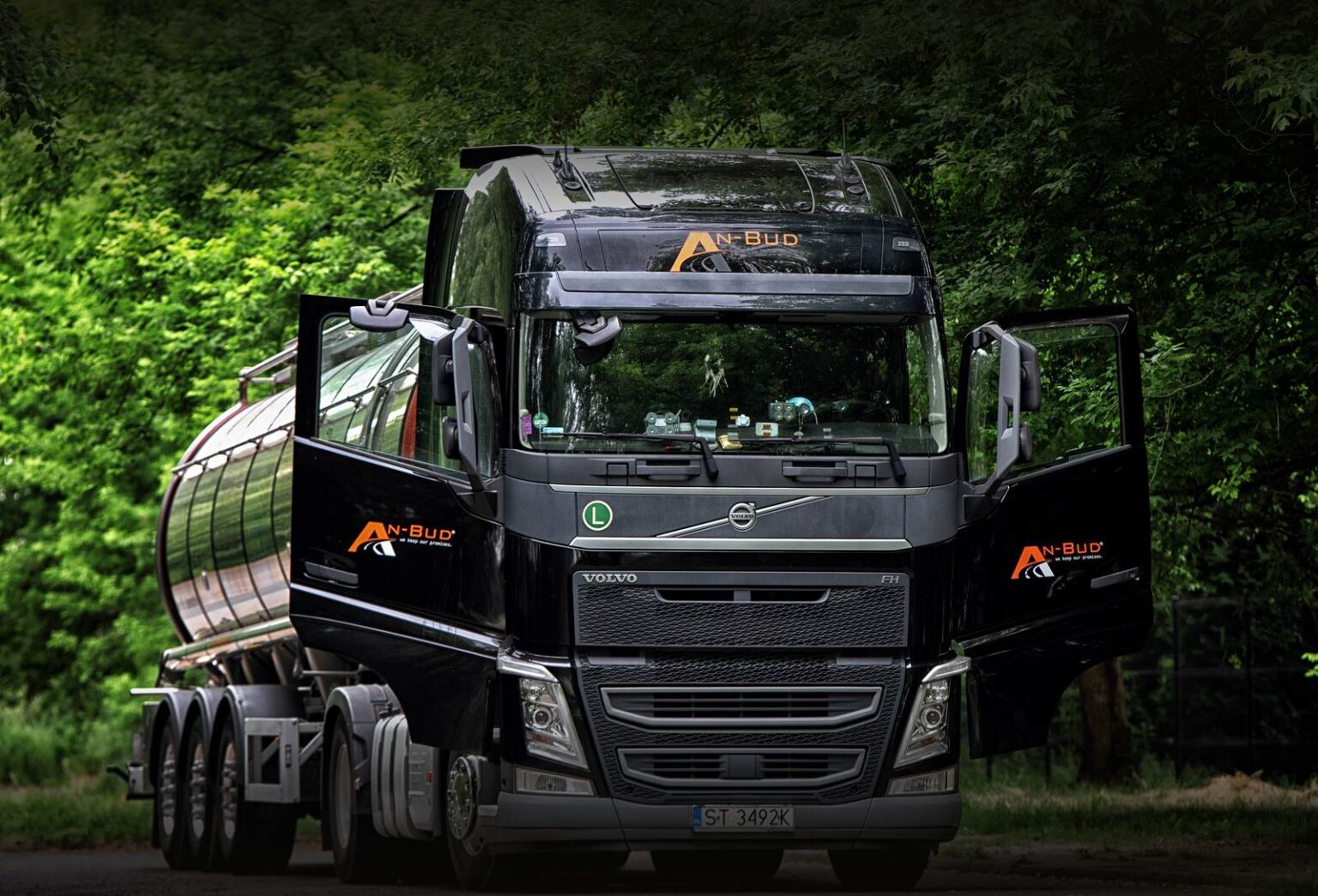 An Bud und LINQO: Echtzeit-Überwachung für die Bereiche Lebensmitteltransport  und Winterdienst